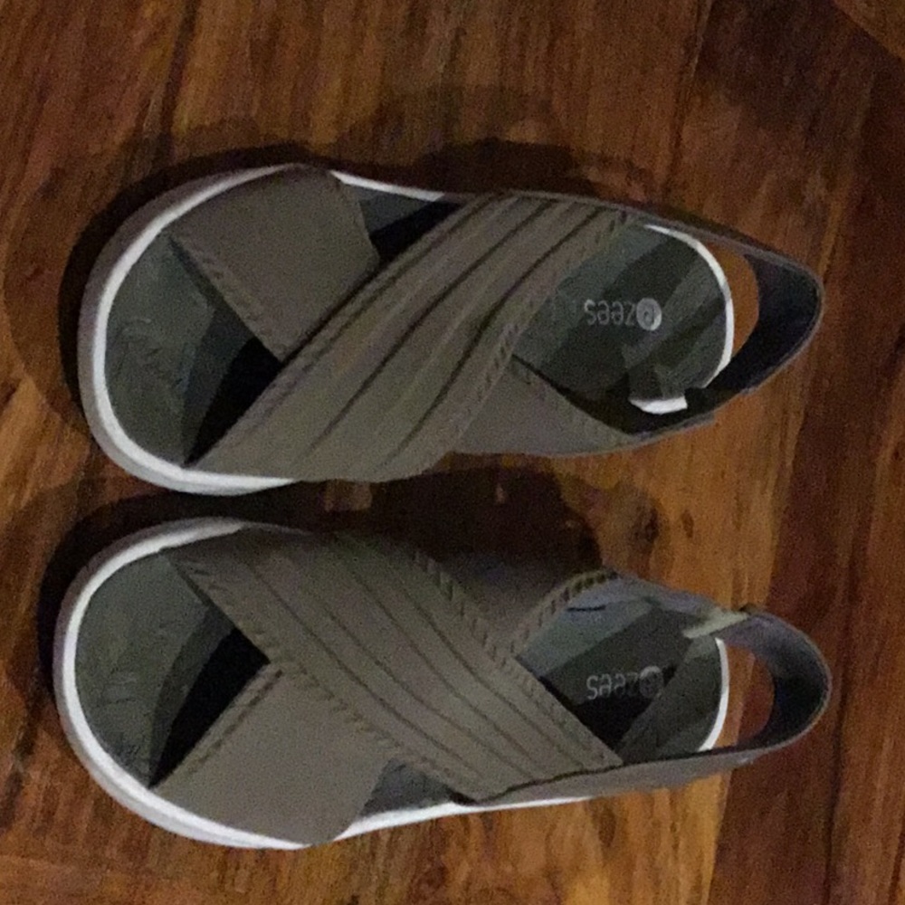 Bzees shoes